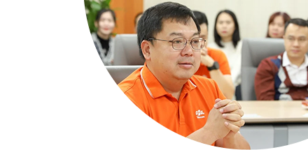 celebrity Hoang Tien Nam